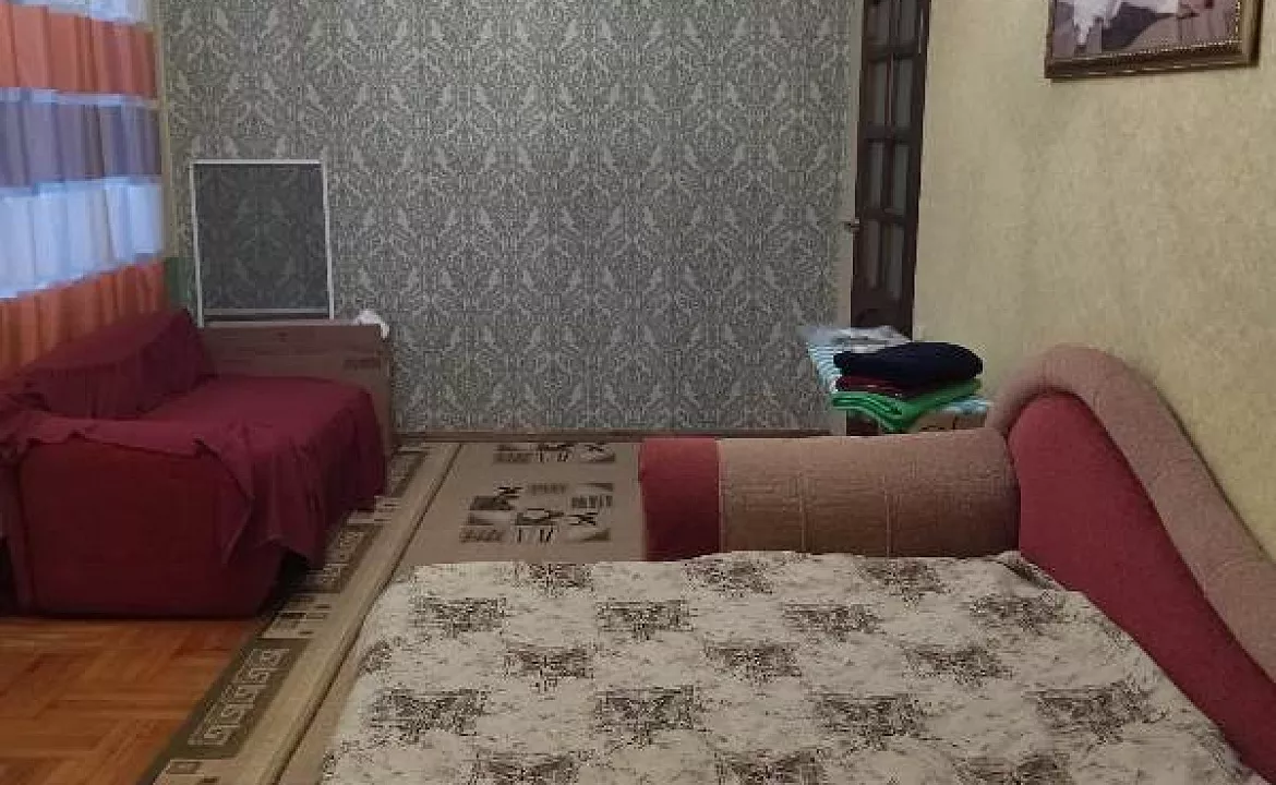 1-комнатная квартира. Квартира в многоквартирном доме Агрба 2 кв 67. Пицунда 1-комнатная квартира. Квартира в многоквартирном доме Агрба 2 кв 67. Пицунда