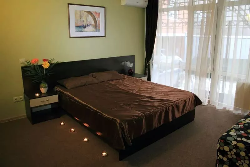 2-4-МЕСТНЫЙ ПОЛУЛЮКС. Гостевой Дом "VENEZIA". Анапа