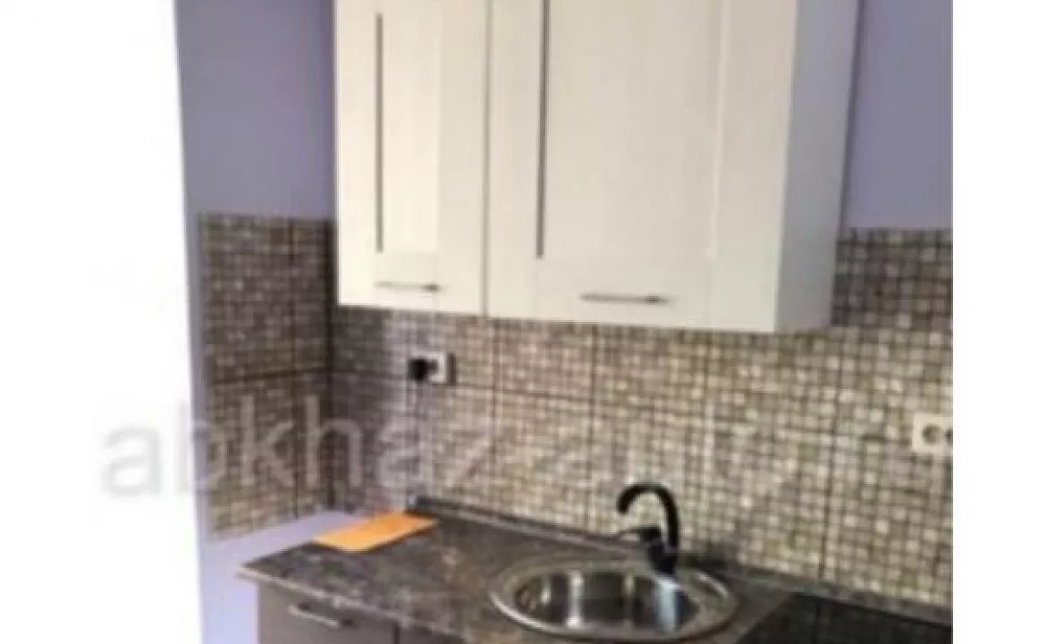 2Х комнатная квартира. Квартира в многоквартирном доме Абазгаа, 49/1. Гагра