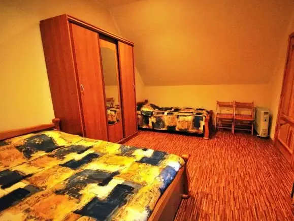 Коттедж. Отель «Каприз». Домбай-гостиницы