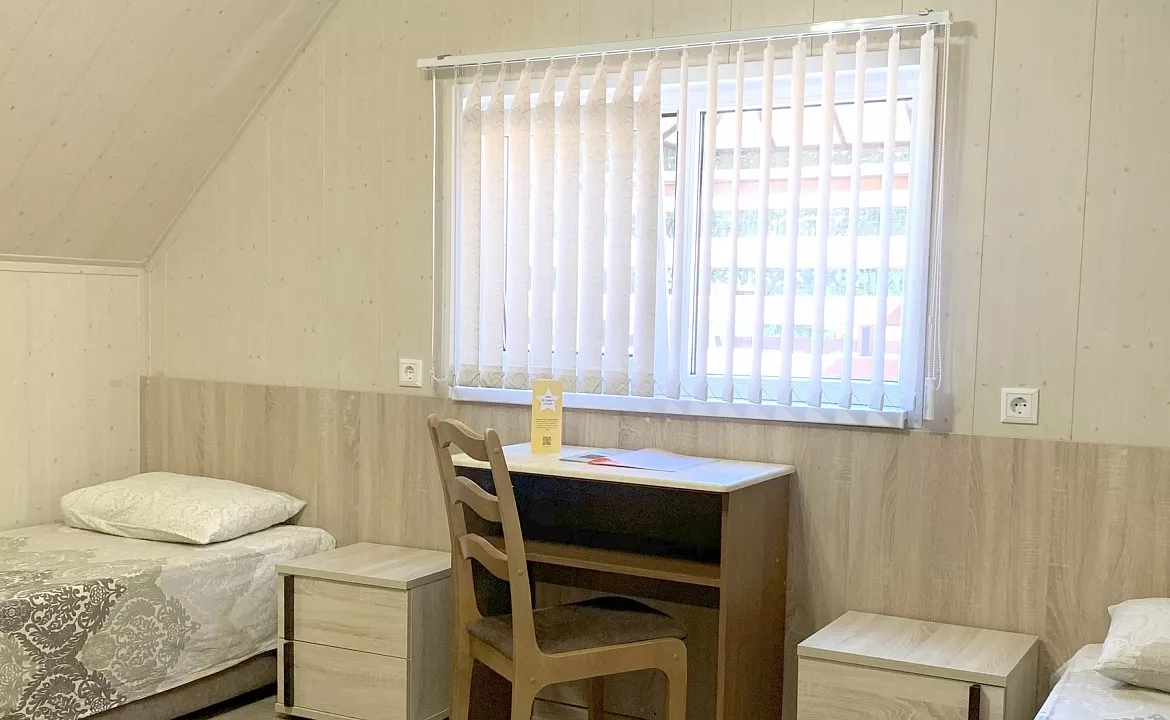 Двухместный номер с отдельными кроватями. Гостевой комплекс "Буэнос Диас". Совет-Квадже