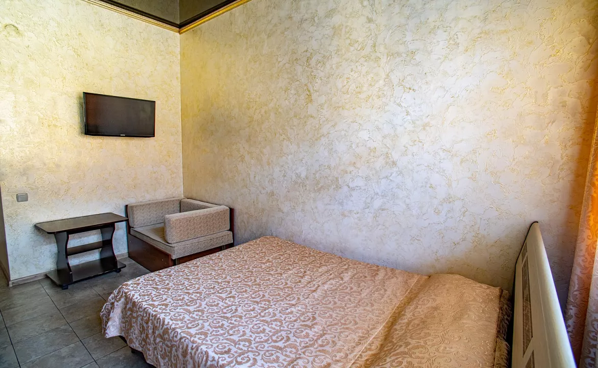 2х местный полулюкс с балконом для 2+1. Отель "Калараш 17а". Лазаревское 2х местный полулюкс с балконом для 2+1. Отель "Калараш 17а". Лазаревское