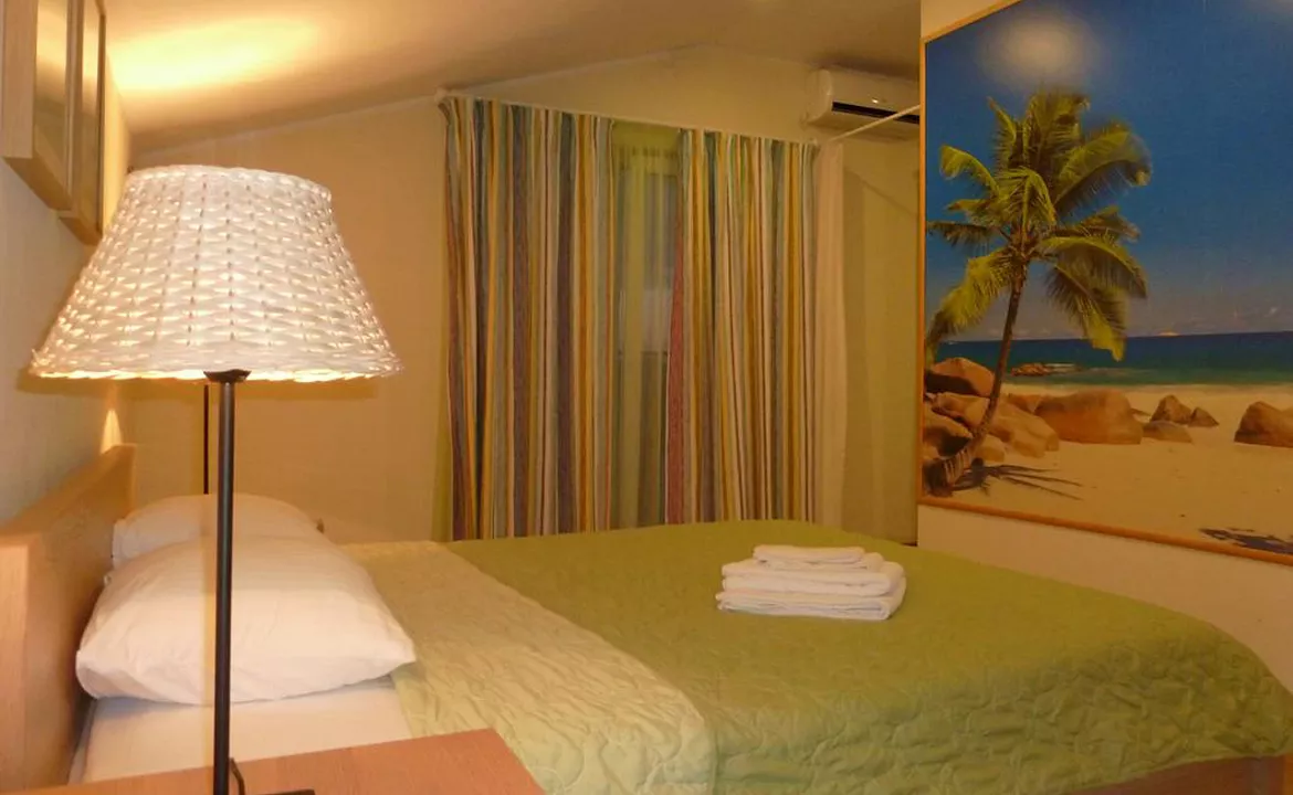 Четырёхместный двухкомнатный номер 