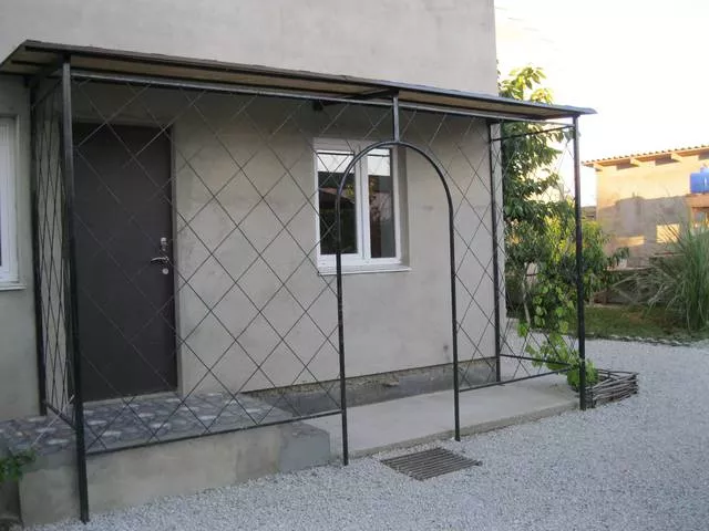 . Гостевой дом "Лето". Евпатория