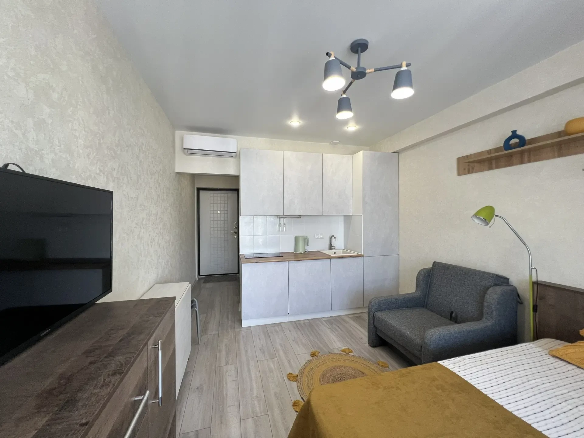 . Квартира в многоквартирном доме Апартамент с видом на море и горы. Дагомыс