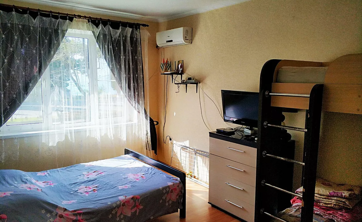 1к квартира . Квартира в многоквартирном доме 1к квартира "Лора" в Новом Афоне 1 линия. Новый Афон