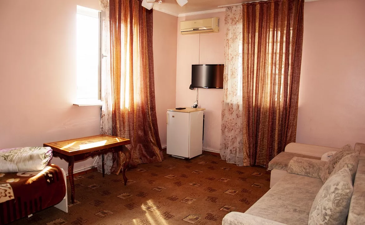 Семейный 2-х комнатный. Гостевой дом Светлана. Сочи