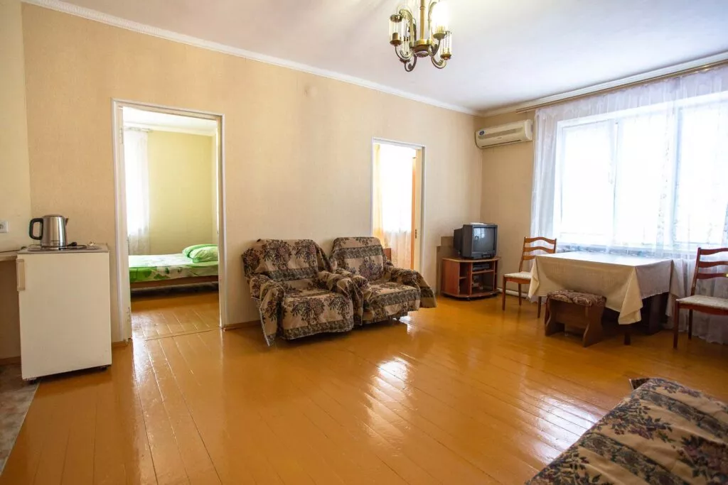 . Частный сектор Елена. Геленджик