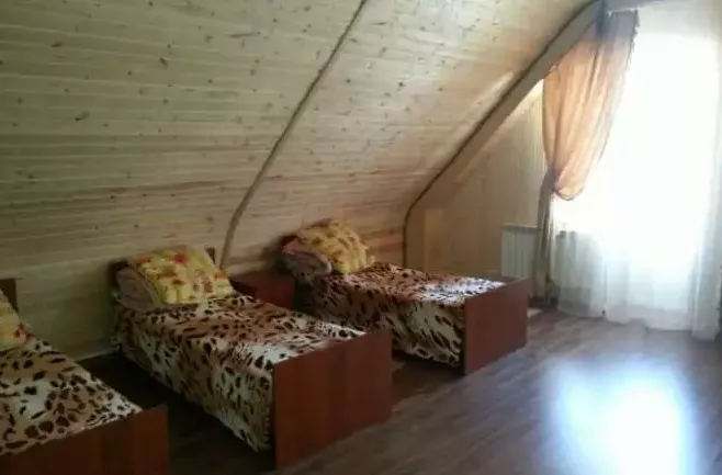 6-ти местный «Стандарт». Отель «Адель». Домбай-гостиницы