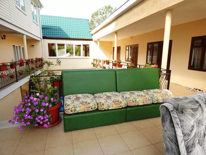 . Гостевой дом "У Ларисы". Вардане