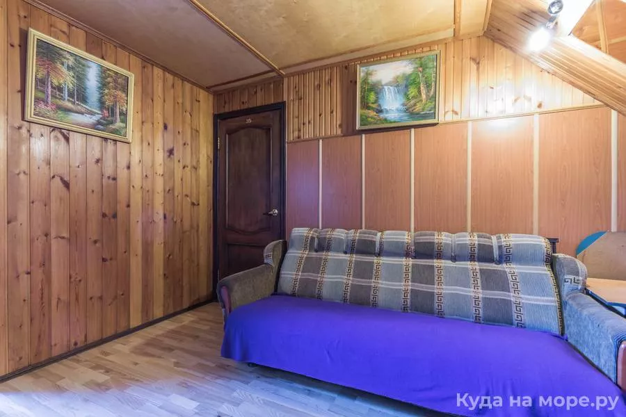 № 33 Полулюкс мансардный 3-х местный. Гостевой дом «Фламинго». Архипо-Осиповка