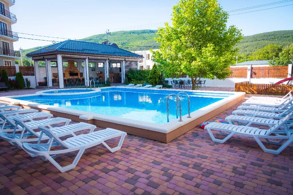 . Отель "Платан". Кабардинка