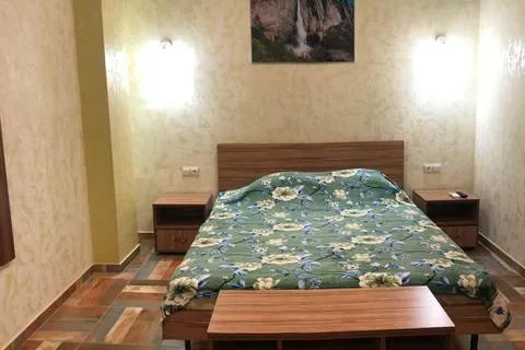 Комфорт 2. Гостевой дом 《 Замок Рауля 》. Лермонтово