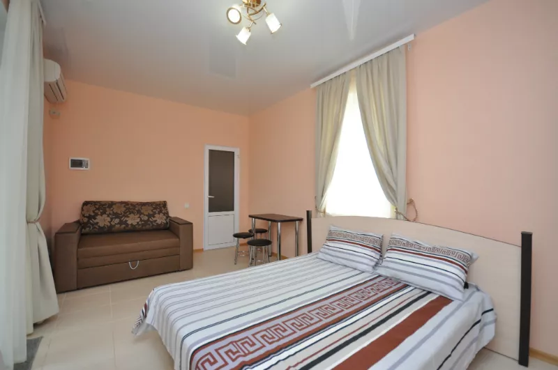 Люкс 4-местный  однокомнатный. Мини-пансионат «У моря». Штормовое