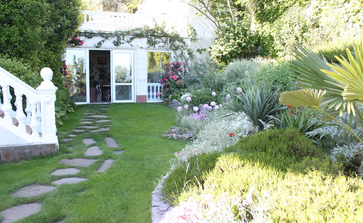 Дом для семейного отдыха. Отель Кайрос. Кореиз