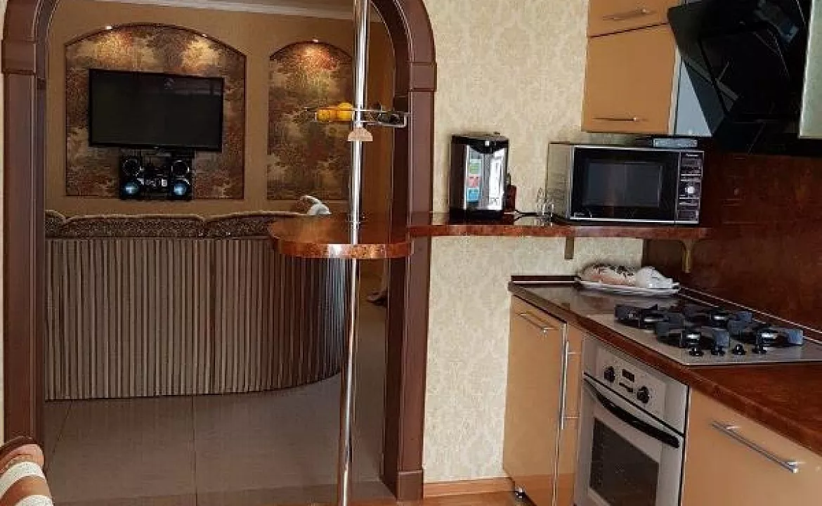 Семейный Люкс с кухней. Гостевой дом "Дом с дельфинами" (корпус 2). Адлер