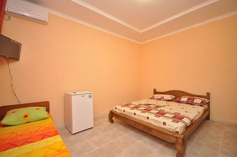 3-местный номер. Гостевой дом "У Рузанны" - Судак. Судак