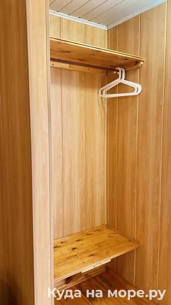 Трехместная комната. Гостевой дом "Selena". Анапа Трехместная комната. Гостевой дом "Selena". Анапа