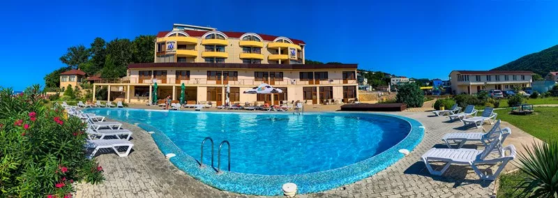 . Отель "Морской Клуб"!. Небуг