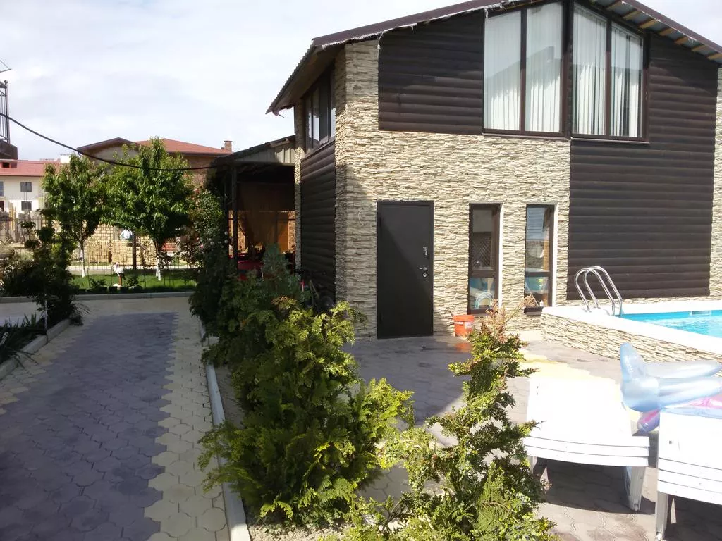 . Отель "Радужный". Сукко