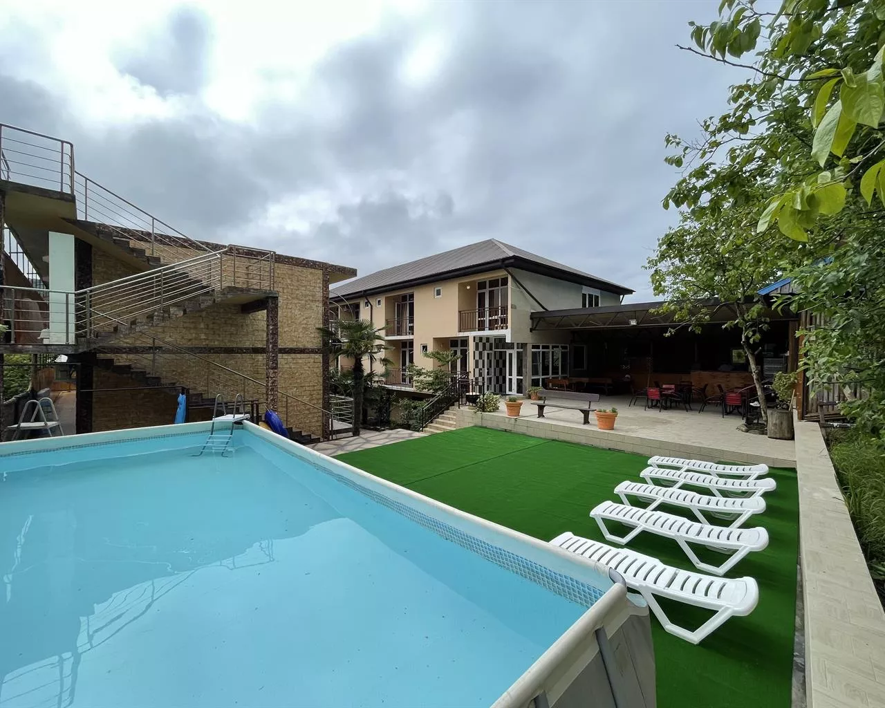 . Гостевой дом «Алоиза». Лоо