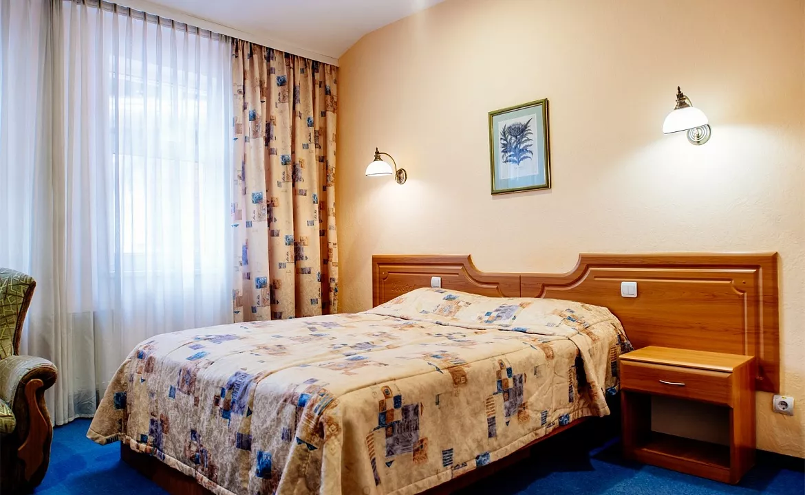 Standard A. Отель "Бристоль". Ялта