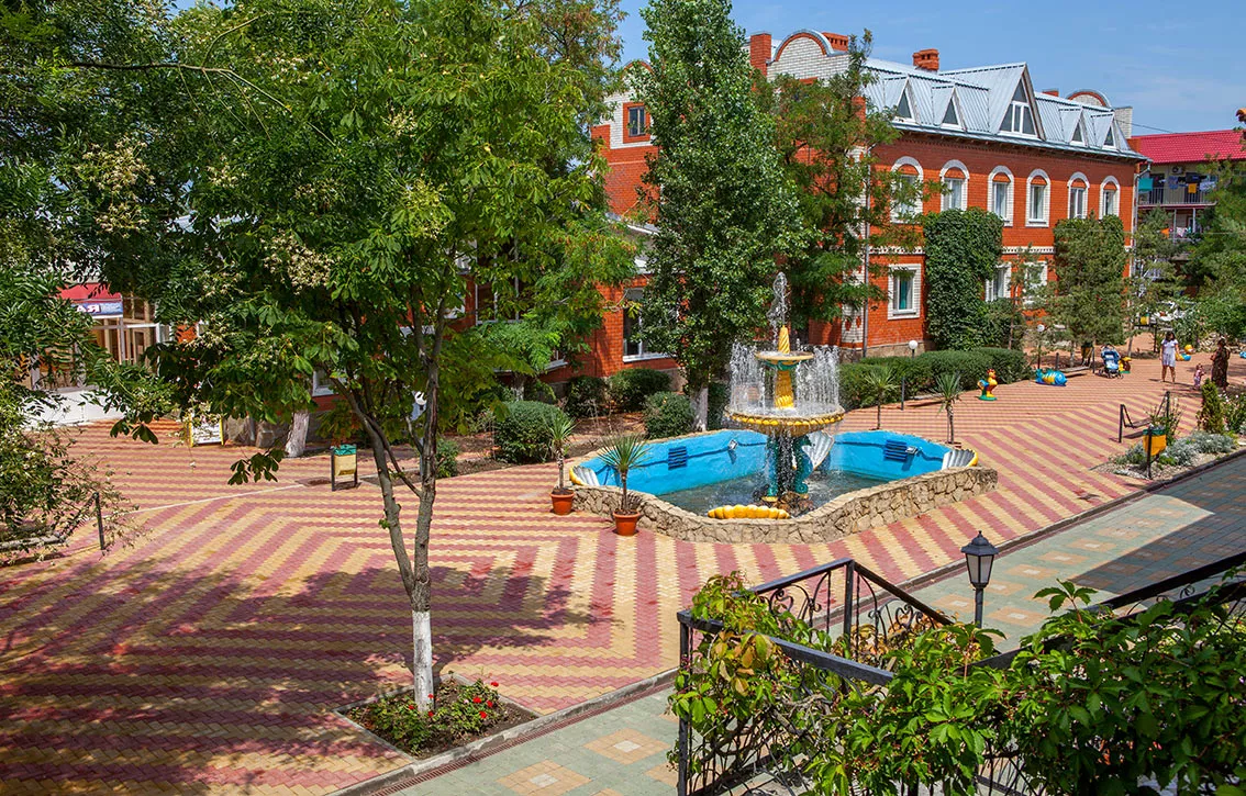. Пансионат "Приазовье". Ейск . Пансионат "Приазовье". Ейск
