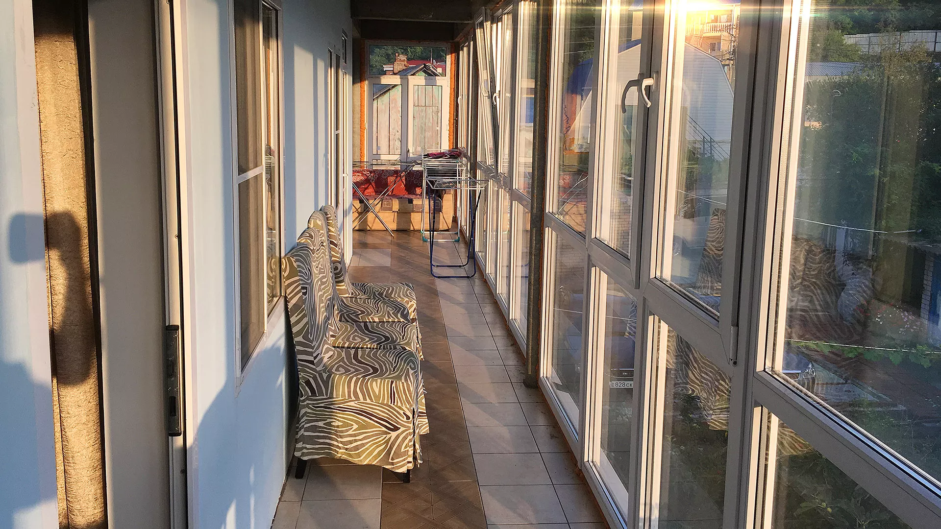 . Гостиница "Тигратур"       . Джубга