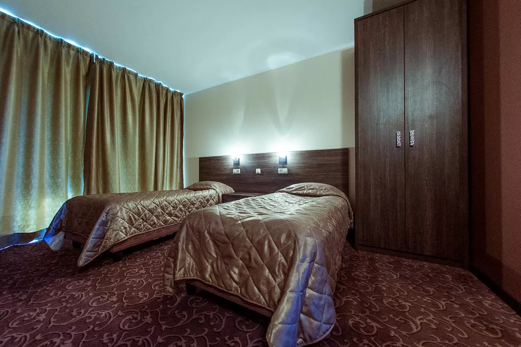 Семейный 4х местный. Гостевой комплекс Спортивный "Юность". Адлер