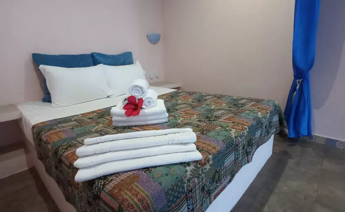 4-х местный «Восток». "Бунгало". Пицунда