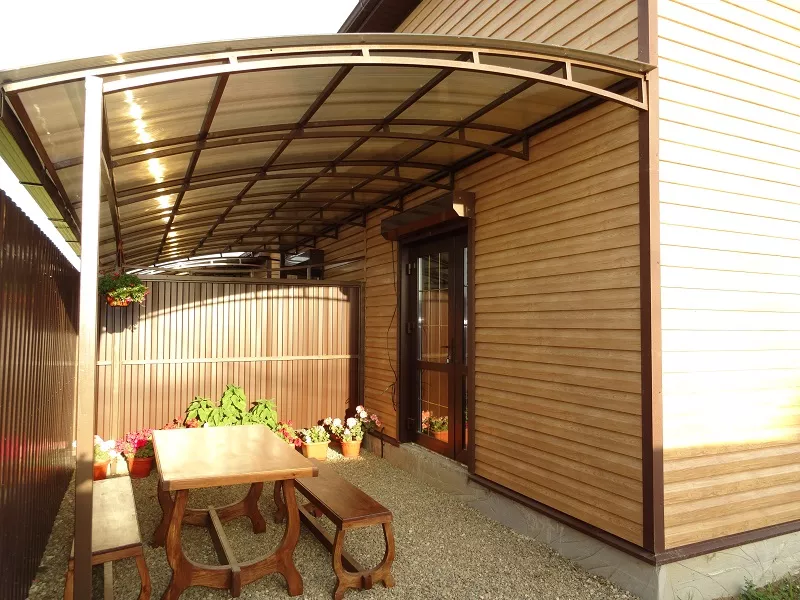 . Гостевой дом Родные Пенаты. Кучугуры