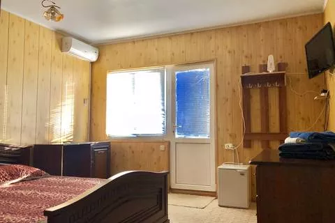 Номер № 1. Гостевой дом «Необитаемый остров». Головинка Номер № 1. Гостевой дом «Необитаемый остров». Головинка