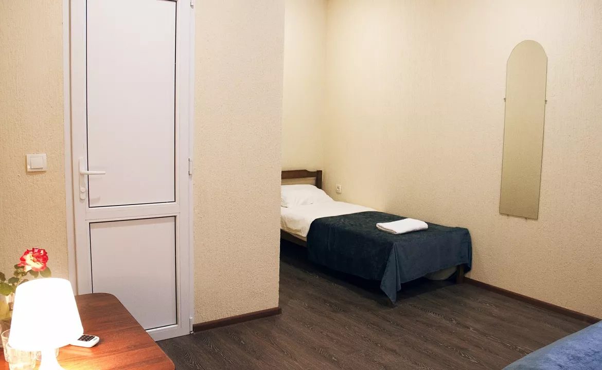 ТРЕХМЕСТНЫЙ ДЕЛЮКС. Гостевой дом "Татарстан". Новый Афон