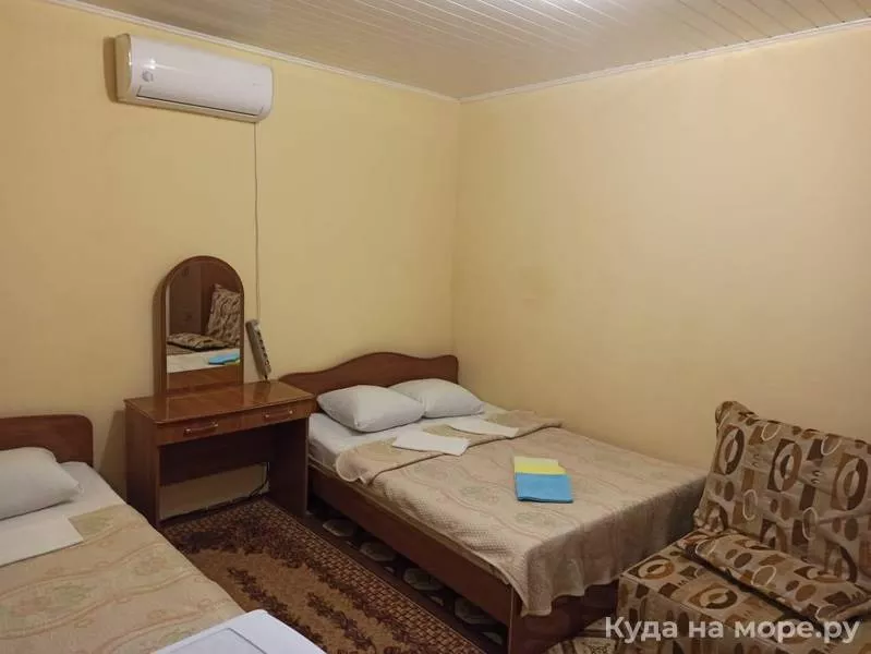 «Стандарт» 3-х местный номер + 1 доп. место. Гостевой дом Чайка. Архипо-Осиповка