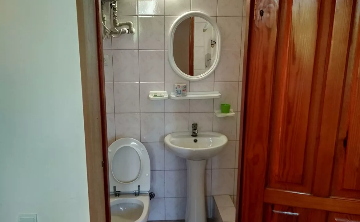 4-х местный стандартный двухкомнатный номер. Гостиница "ВИКТОРиЯ" - Саки. Саки