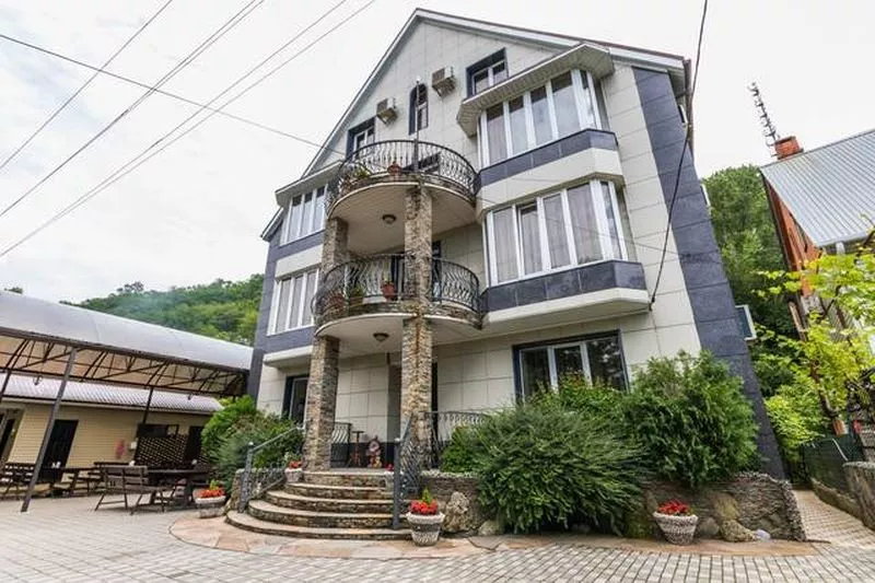 . Гостевой дом «Августа» . Аше