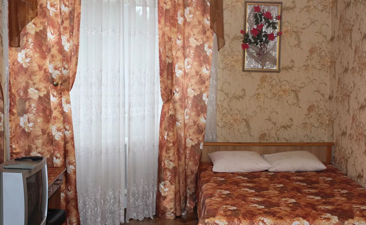 Двухместный номер класса стандарт со всеми удобствами. Гостевой дом "Ника" - Анапа. Анапа Двухместный номер класса стандарт со всеми удобствами. Гостевой дом "Ника" - Анапа. Анапа