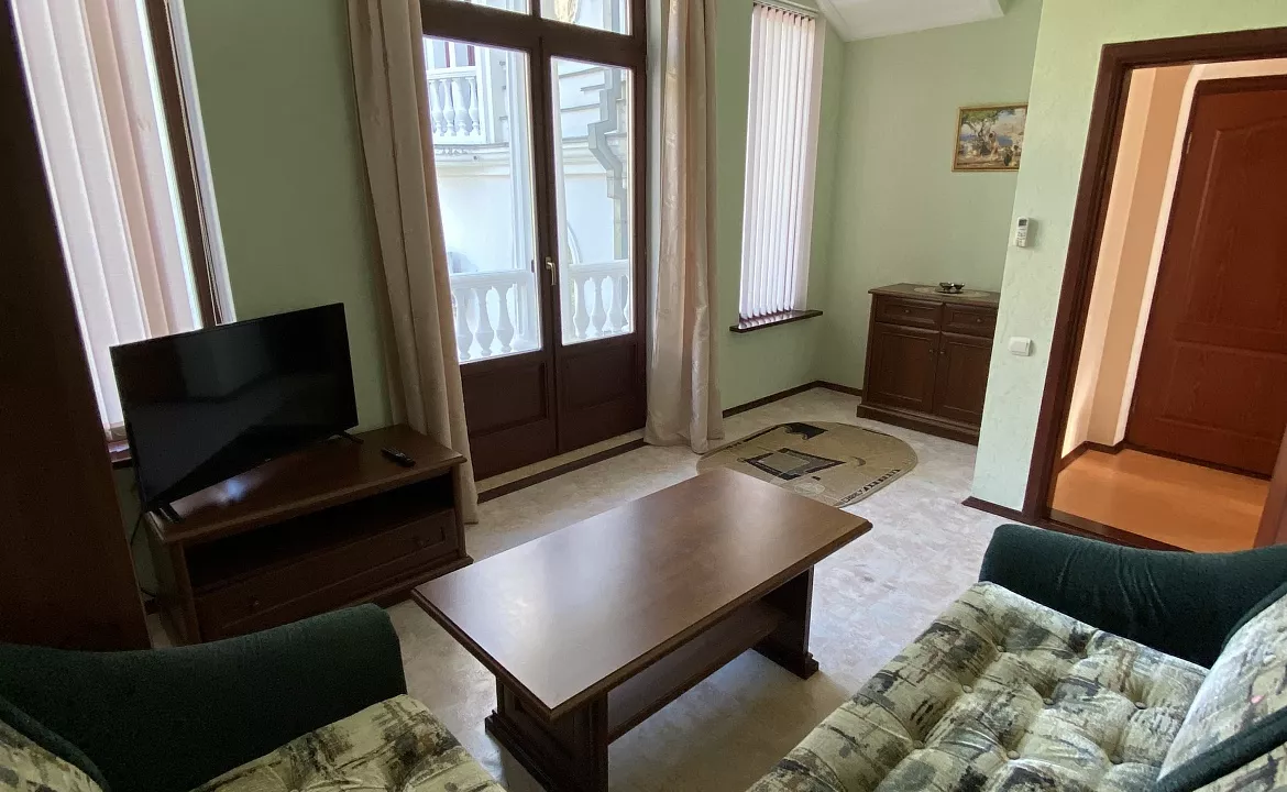 Люкс с террасой. Вилла "Ренессанс". Кореиз