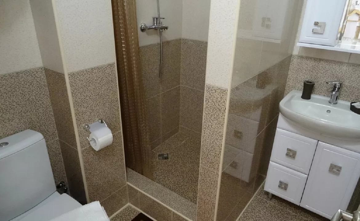 трехместный номер с балконом. Гостевой дом «Ангара». Алушта