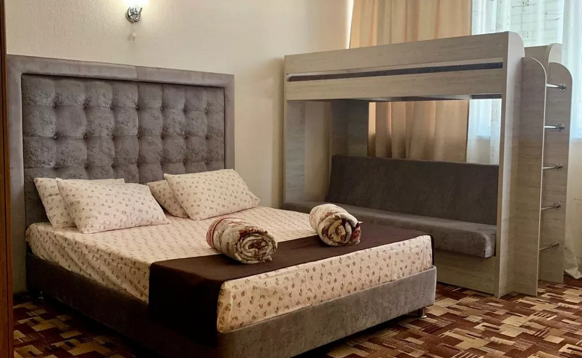 4-Х МЕСТНЫЙ БЕЗ БАЛКОНА. Отель КАВКАЗ. Гостиницы и отели Лазаревского 4-Х МЕСТНЫЙ БЕЗ БАЛКОНА. Отель КАВКАЗ. Гостиницы и отели Лазаревского