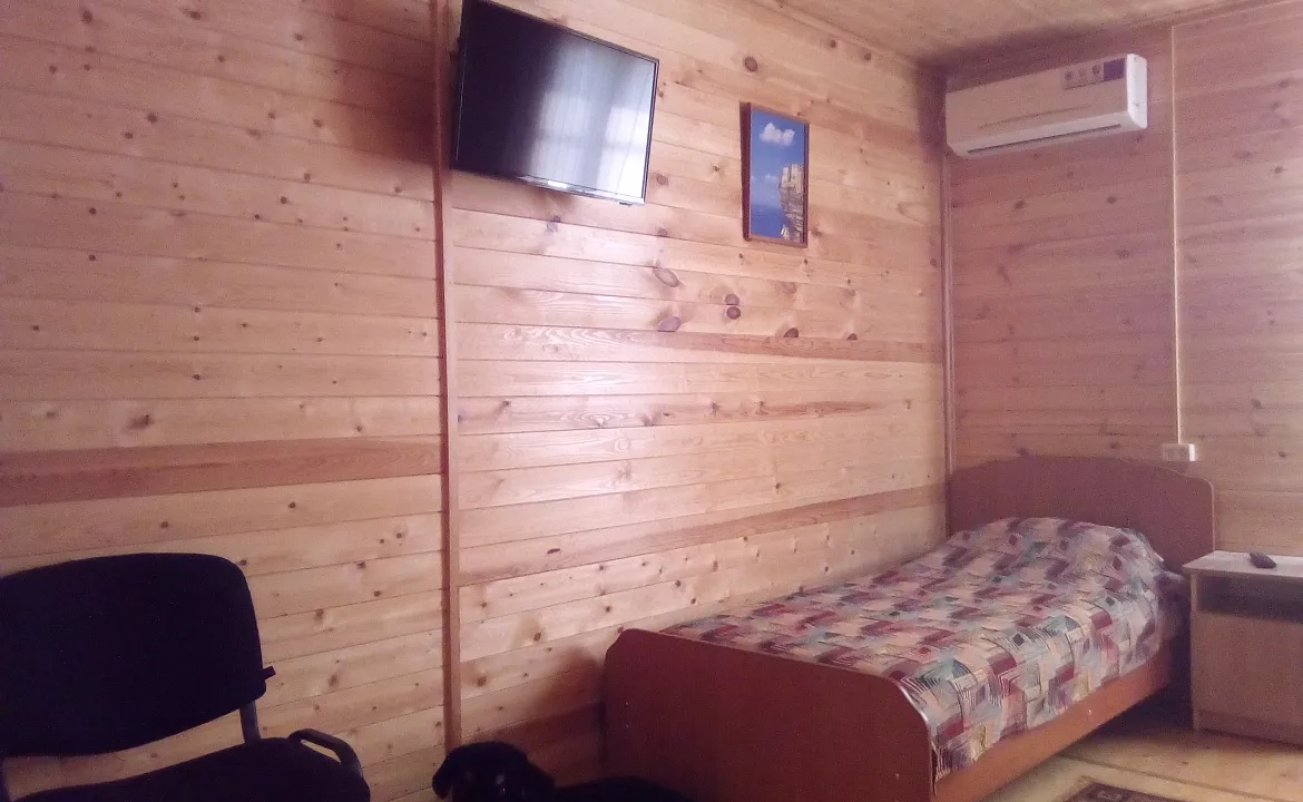 1/2 коттеджа. Коттедж "МОРСКОЙ БРИЗ". Голубицкая