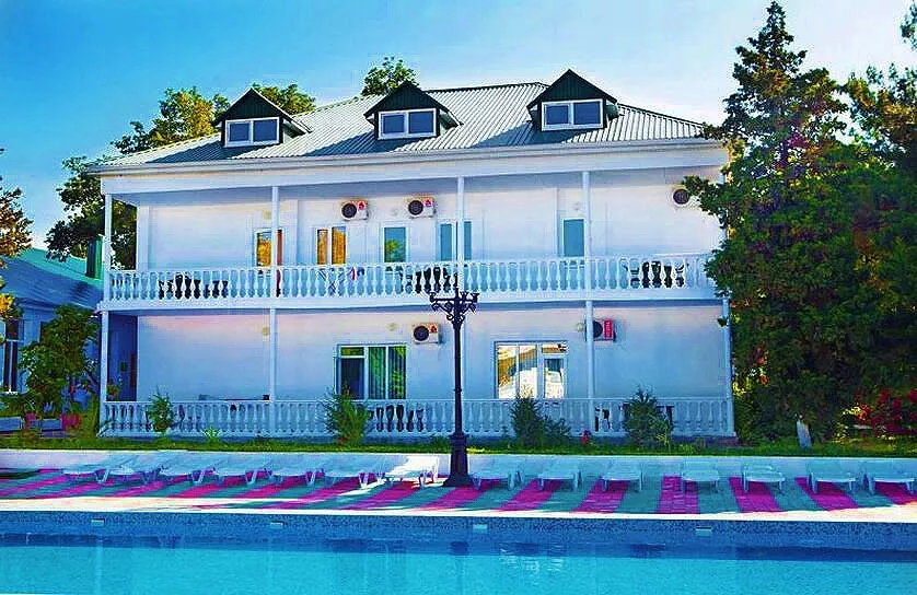 . Отель «Дубравушка» . Криница