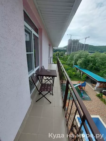 Пятиместный номер с балконом. Гостевой дом "Нур". Ольгинка