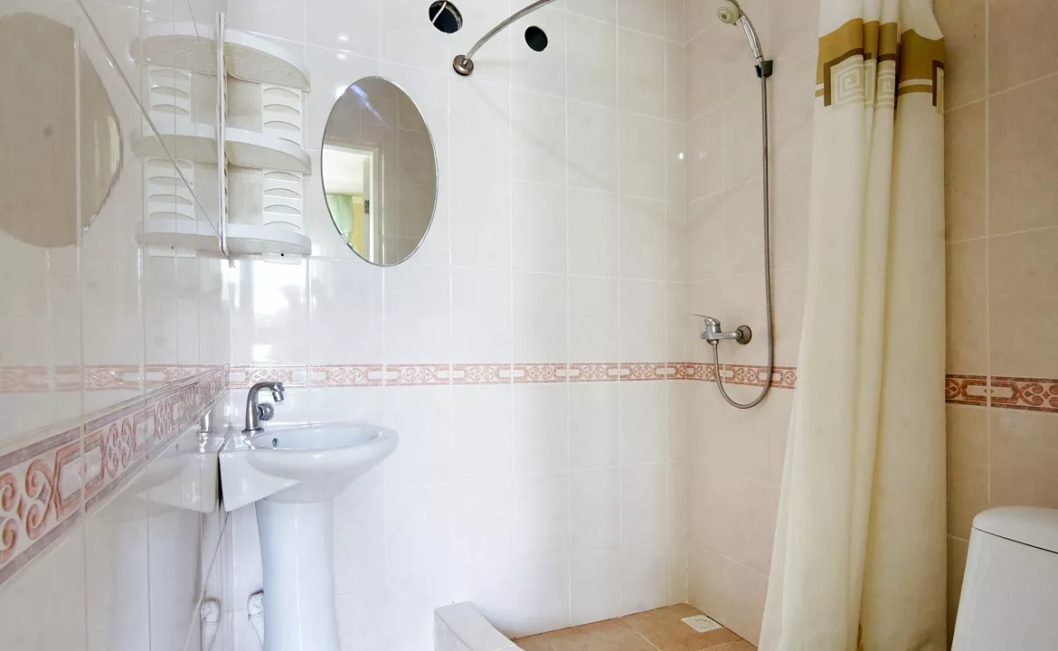 Номер полулюкс. Гостевой дом «Парадиз». Симферополь