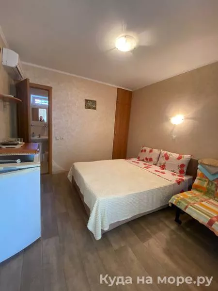 2-местный номер улучшенный (с доп. местом). Гостевой дом "Бумеранг". Ольгинка