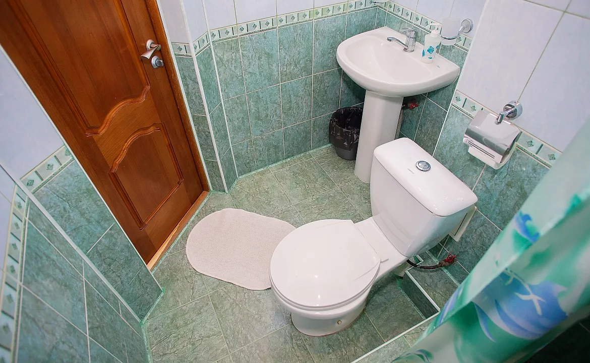 Стандартный семейный номер на 1 этаже . Гостевой дом Дом у Моря ЛАКИ. Геленджик Стандартный семейный номер на 1 этаже . Гостевой дом Дом у Моря ЛАКИ. Геленджик