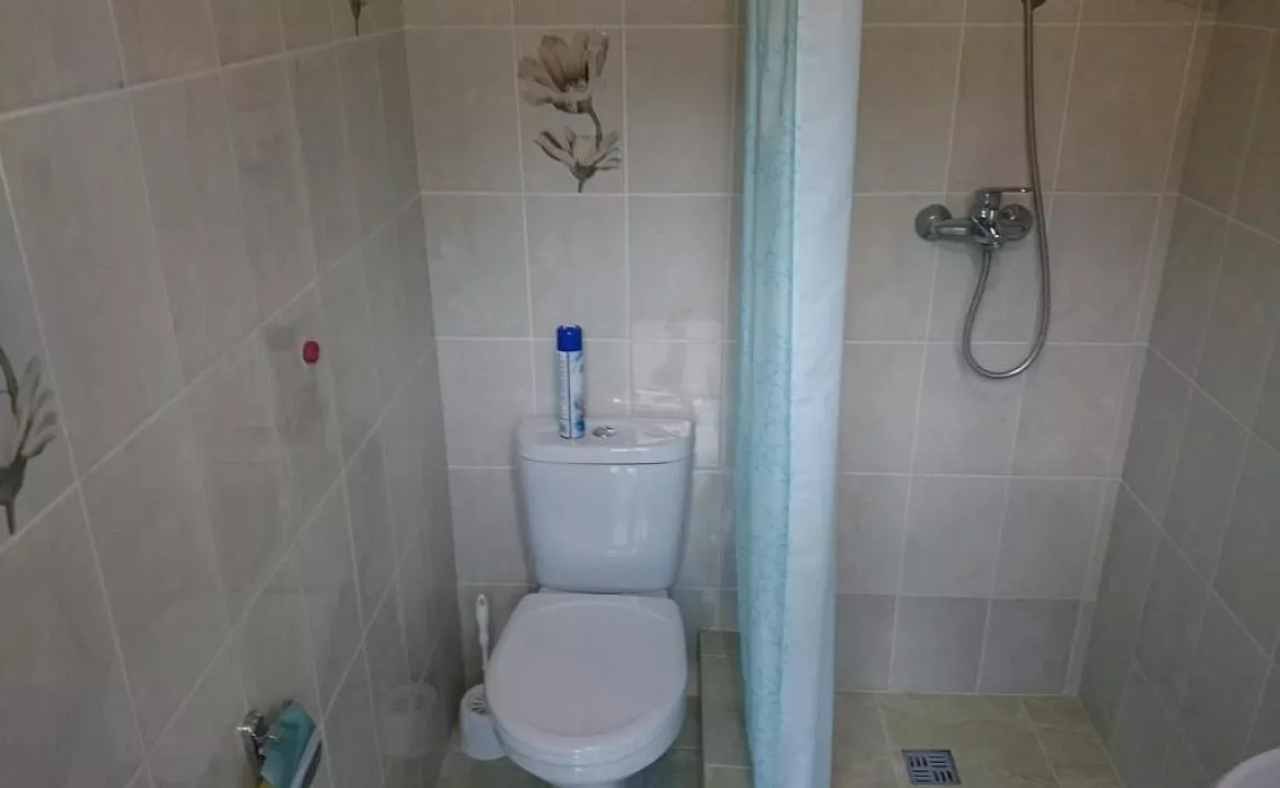 Бюджетный трехместный номер. Гостевой дом "На Изумрудной 45/1" . Лазаревское Бюджетный трехместный номер. Гостевой дом "На Изумрудной 45/1" . Лазаревское