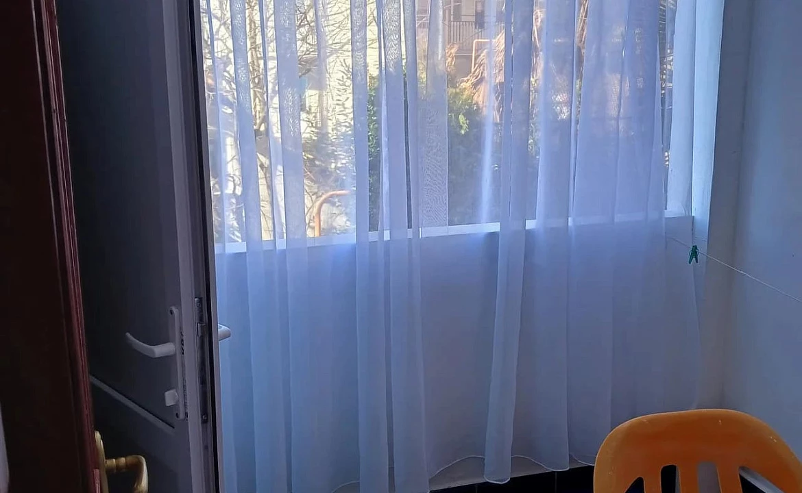 Двухместный номер люкс, от 1 до 2 гостей, двуспальная кровать, балкон, вид на море. Гостевой дом "Горная лаванда". Лазаревское