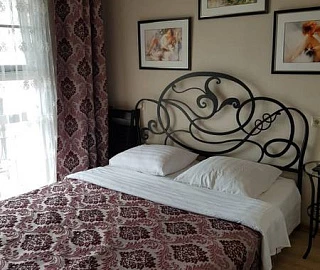 2-х местный номер с балконом. Частный сектор "Жемчужина взморья". 