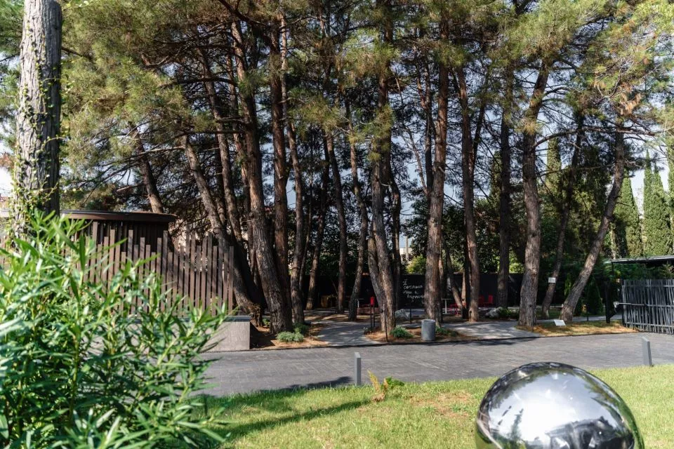 . Курортный отель Моне. Адлер